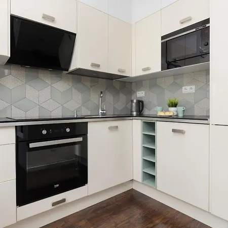 Bright With Balcony By Renters Apartment